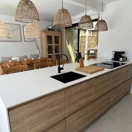 Casa Duende, Estepona, Private House With Heated Pool Willa