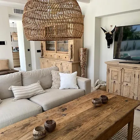 Casa Duende, Estepona, Private House With Heated Pool *