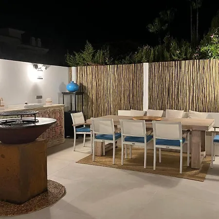 Willa Casa Duende, Estepona, Private House With Heated Pool