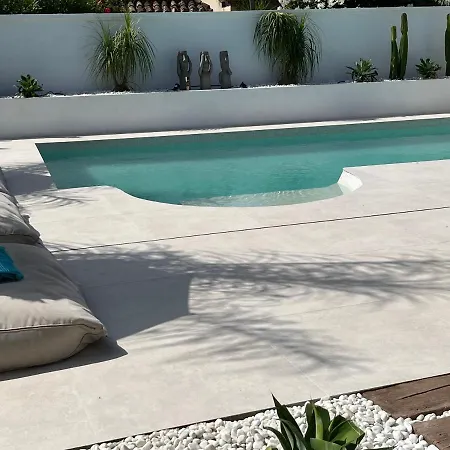 Casa Duende, Estepona, Private House With Heated Pool Willa *