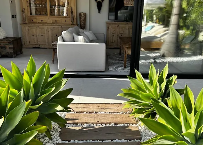 Casa Duende, Estepona, Private House With Heated Pool Villa