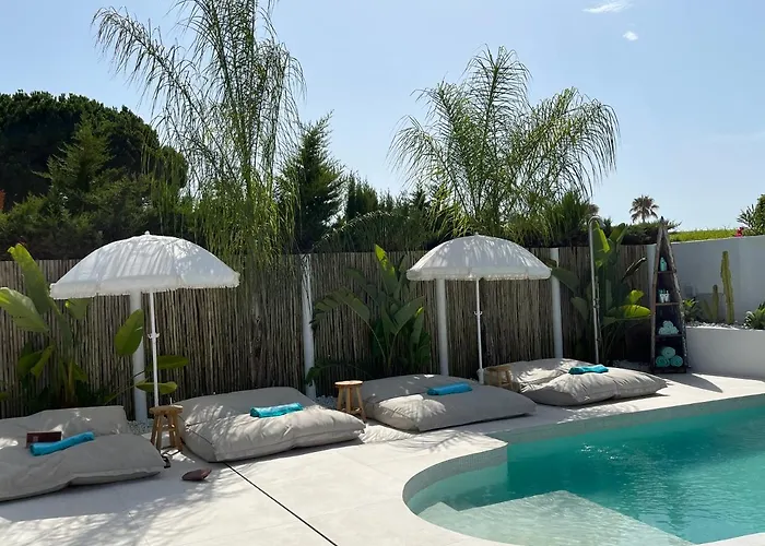 Villa Casa Duende, Estepona, Private House With Heated Pool *