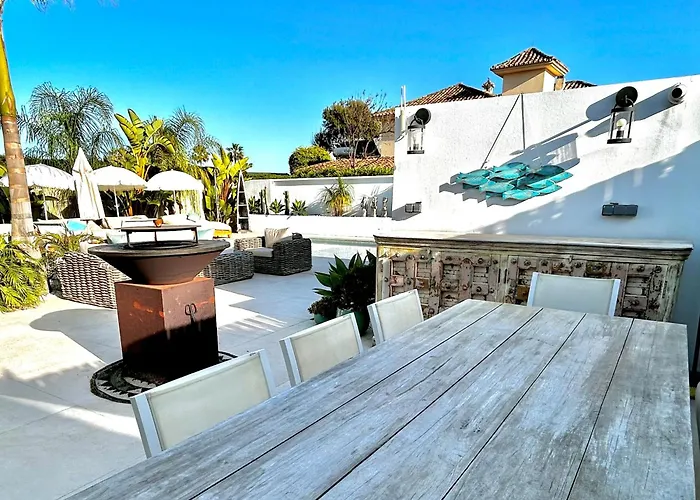 Casa Duende, Estepona, Private House With Heated Pool Villa *